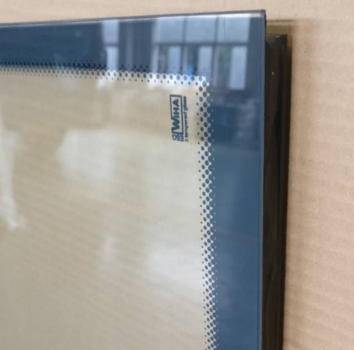 Tempered glass