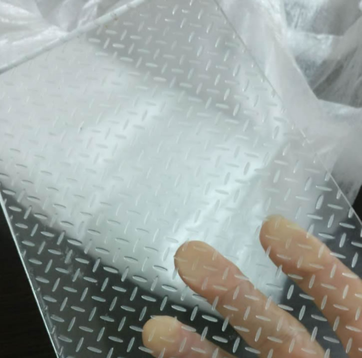 Patterned glass